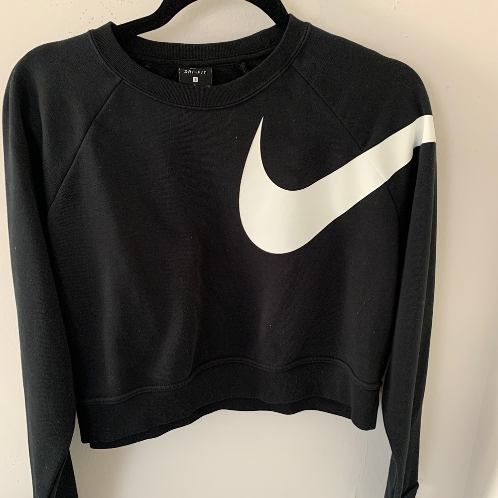 Nike Sweatshirt (Dri-Fit)